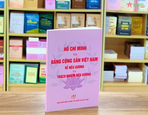 Xuất bản cuốn sách “Hồ Chí Minh và Đảng Cộng sản Việt Nam về nêu gương và trách nhiệm nêu gương”